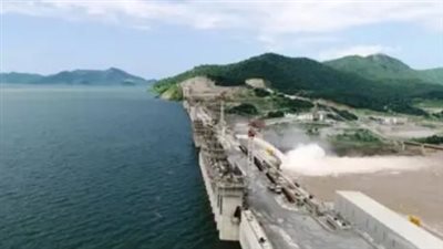 رغم امتلاء بحيرة سد النهضة، إثيوبيا تواصل تعنتها وتخفض تدفق المياه من المفيض