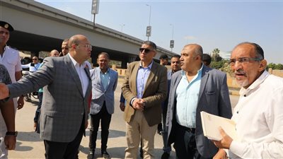 محافظ الجيزة يتفقد مشروعات الطرق بعدد من المناطق 