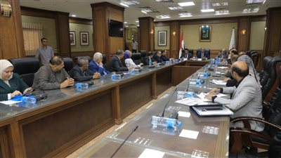 محافظ سوهاج يلتقى النواب لمناقشة الملفات التي تهم المواطن 