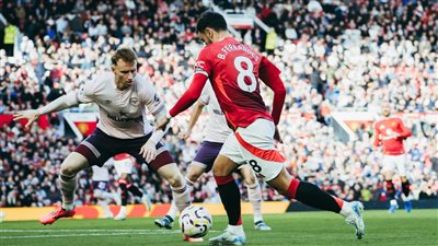  الدوري الإنجليزي، مانشستر يونايتد يقلب تأخره للفوز 2-1 أمام برينتفورد (صور)