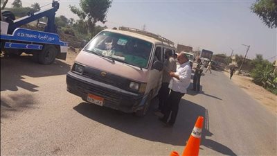 جهاز السرفيس بالجيزة يشن حملة مكبرة لضبط مخالفات تعريفة الركوب في أطفيح (صور)