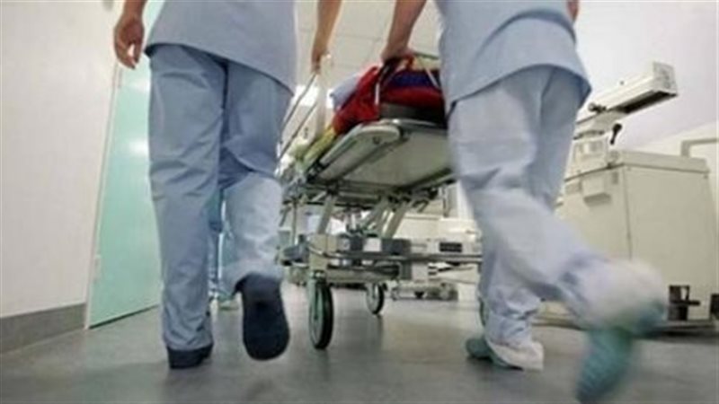 إصابة 12 شخصًا بالتسمم