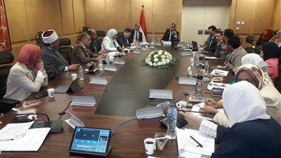 لجنة الأسر البديلة الكافلة تبحث الطلبات والتظلمات المقدمة من الراغبين في كفالة أطفال