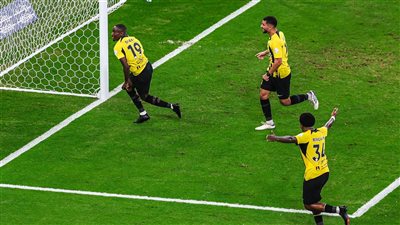 الاتحاد يرتقي لوصافة الدوري السعودي بعد الفوز على القادسية بثلاثية (فيديو)