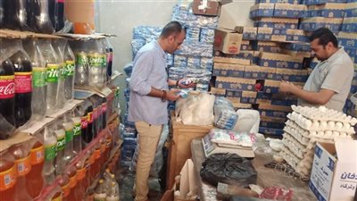 تموين الشرقية يضبط أطنان مواد غذائية غير صالحة خلال حملات مفاجئة 