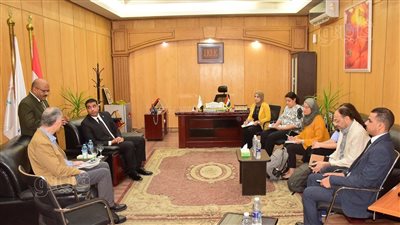 نائب محافظ الأقصر يستقبل وفد الأمم المتحدة للتنمية الصناعية (صور)