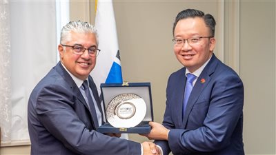  اقتصادية قناة السويس تبحث التعاون مع وفد اقتصادي من هونج كونج