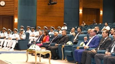 الفريق أشرف عطوة: نمتلك أحدث الوحدات البحرية في العالم