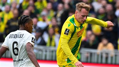 الدوري الفرنسي، تعادل سلبي بين نانت ونيس في الشوط الأول بمشاركة مصطفى وعبد المنعم