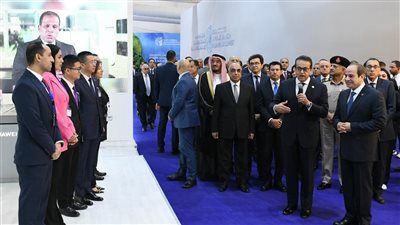 شاهد جولة السيسي التفقدية في معرض المؤتمر العالمي للسكان والصحة والتنمية البشرية