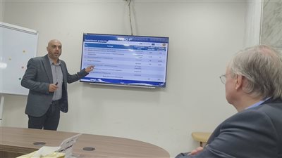  مدير الوحدة التنفيذية لـ