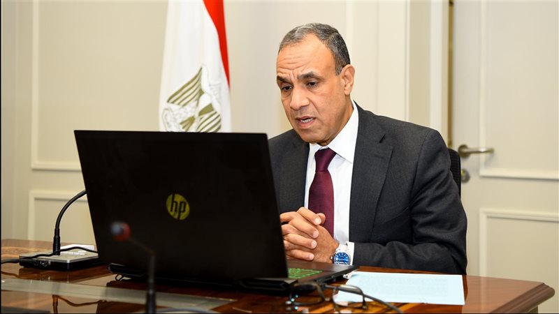 وزير الخارجية بدر