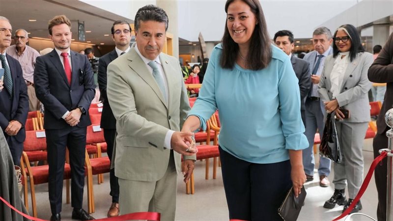 افتتاح معرض الفن