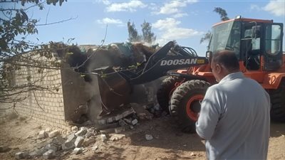 القنطرة شرق تشن حملة مكبرة لإزالة الإشغالات والتعديات (صور) 