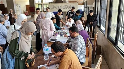 استمرار حملات التبرع بالدم والندوات التوعوية لجامعة دمنهور ضمن مبادرة بداية (صور)