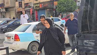 أسرة ضحية الدهس بسيارة اللاعب أحمد فتوح تصل إلى جنايات مطروح (فيديو وصور)