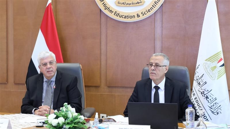 وزير التعليم العالى