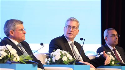 التنظيم ضعيف والنتائج هزيلة، عودة مخيبة لمؤتمر “موك” بعد توقف طويل 