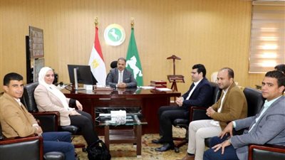   محافظ الشرقية يلتقي رئيس جهاز تنمية التجارة الداخلية