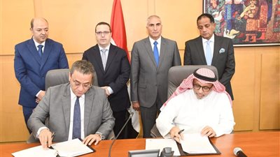 الإسكان: مبادلة قطع الأراضي المملوكة لشركة سملا وعلم الروم بمرسى مطروح بقطعتى أرض بالقاهرة الجديدة