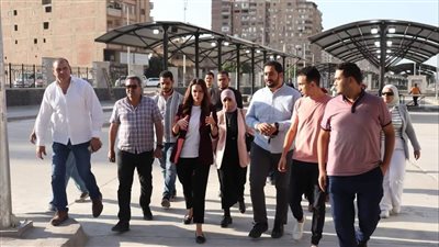 نائب محافظ الجيزة تتفقد مشروع مواقف السرفيس بكوبري الصحابة (صور)