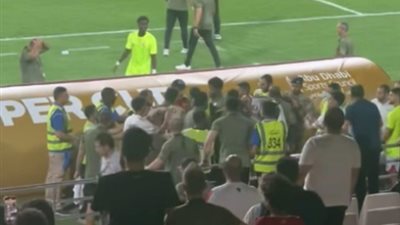 السوبر المصري، أزمة في معسكر الزمالك بعد تجديد حبس ثلاثي الفريق بالإمارات 