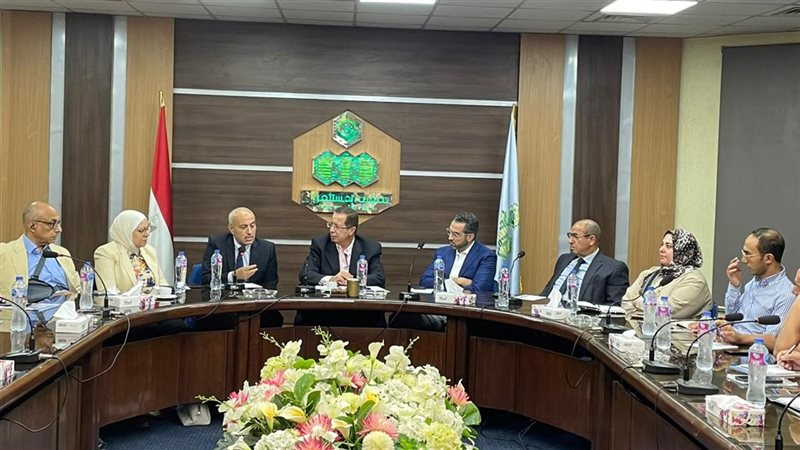 مستثمري العاشر، فيتو