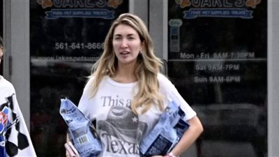 أول ظهور لـ صديقة ليام باين بعد وفاته (صور)