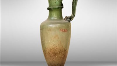 المتحف المصري بالتحرير يكشف مراحل صناعة الأوعية الزجاجية 