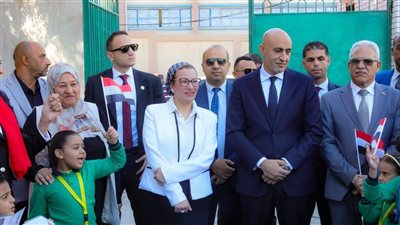 وزيرا البيئة والتعليم يطلقان مبادرة تشجير وفصل المخلفات من المنبع بالمدارس