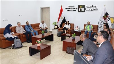 رئيس جامعة طيبة التكنولوجية يستقبل وفد اليونيدو (صور)