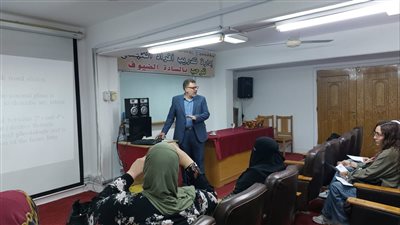 جامعة قناة السويس تنظم برنامجًا تدريبيًا حول إعوجاج العمود الفقري (صور) 