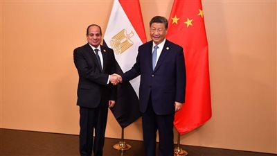 السيسي وشي بينج يؤكدان أهمية خفض التصعيد ومنع توسع الصراع بالشرق الأوسط