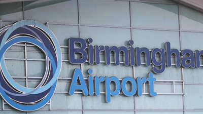 إخلاء مطار برمنجهام وتعليق الرحلات بسبب الإبلاغ عن سيارة مشبوهة 