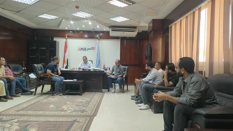 أثناء الاجتماع 