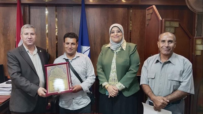 الفائزين في مسابقات