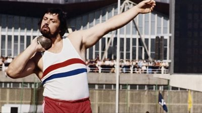 بطل من ذهب، وفاة جيف كابس أقوى رجل في العالم