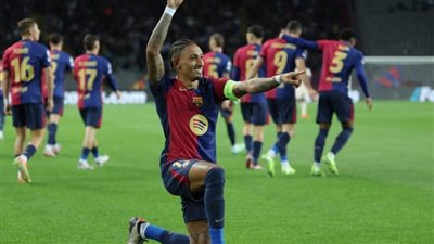 موقف رافينيا من عرض تجديد عقده مع برشلونة