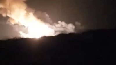 عدوان أمريكي بريطاني على مطار الحديدة باليمن (فيديو)