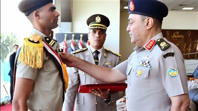 القوات المسلحة تحتفل بتخريج دفعات جديدة في المعاهد الصحية 