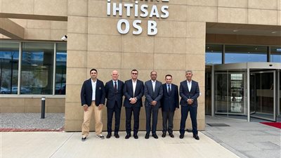 وزير الإسكان يدعو المطورين الصناعيين الأتراك للتواجد في مصر