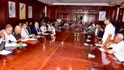 محافظ الأقصر: التعامل بحسم مع محاولات التعدي على الأراضي الزراعية وأملاك الدولة