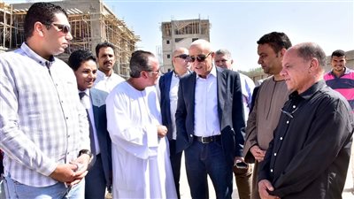 محافظ الأقصر يتابع إنشاءات مستشفى القرنة الجديدة (صور)