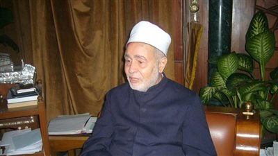 ماذا تفعل المرأة حين يتهمها زوجها بالزنا؟ محمد سيد طنطاوي يجيب