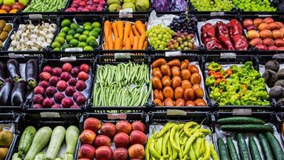 الطماطم تبدأ من 7 جنيهات، أسعار الخضراوات اليوم الجمعة في سوق العبور