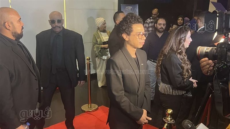 أحمد سلطان، فيتو