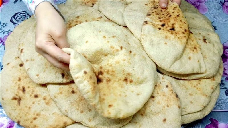 الخبز البلدي، فيتو