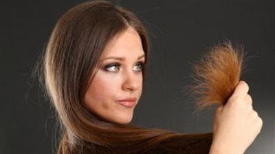 وصفة طبيعية تخلصك من أطراف الشعر المتقصفة