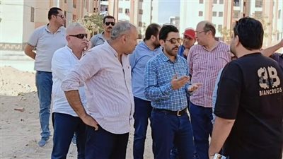 وزير الإسكان يتابع الموقف التنفيذي لوحدات 