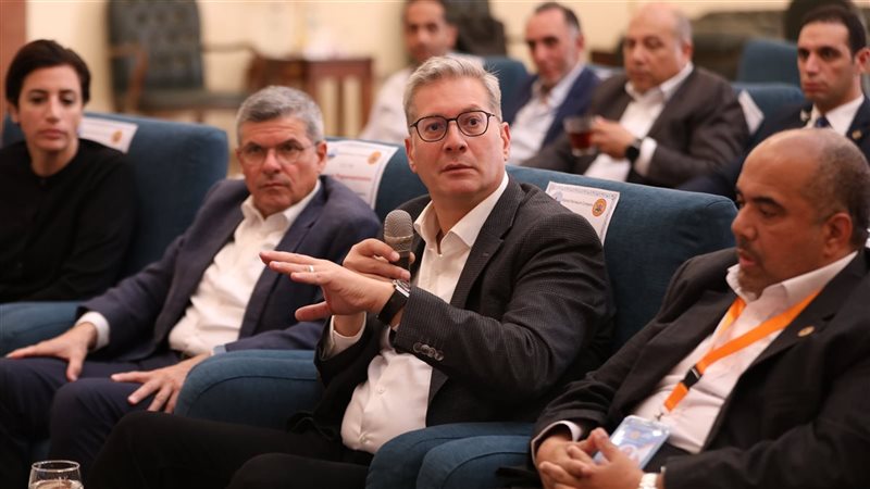 المهندس كريم بدوي،فيتو